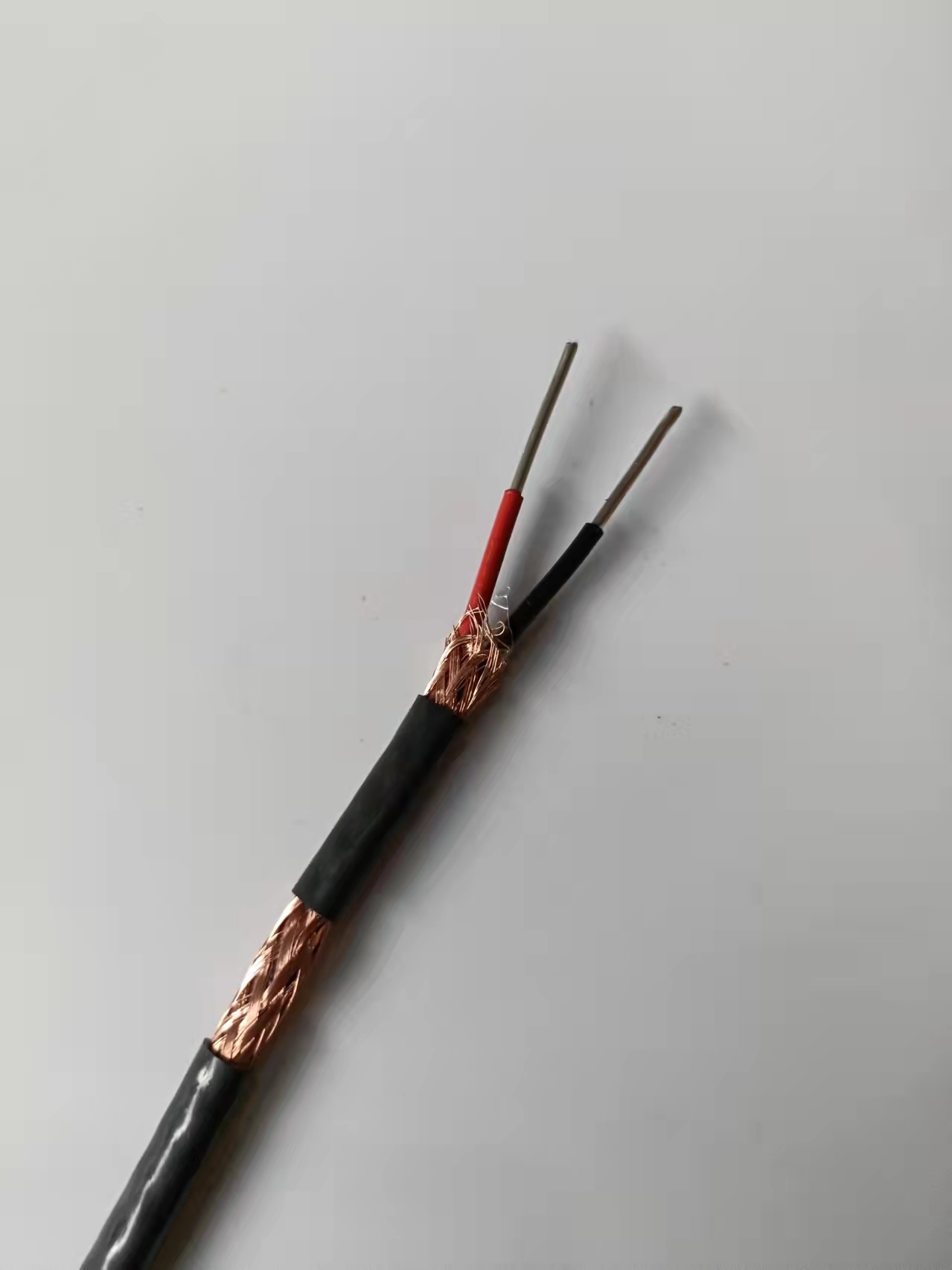 聚氯乙烯絕緣和護套船用（yòng）控製電纜